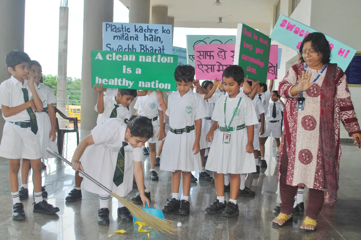 Kids participating in social activities such as Swachh Bharat Abhiyan