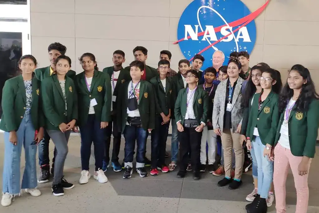 Students of DPS, Warangal got a chance to visit NASA and clicked pictures with the executives.